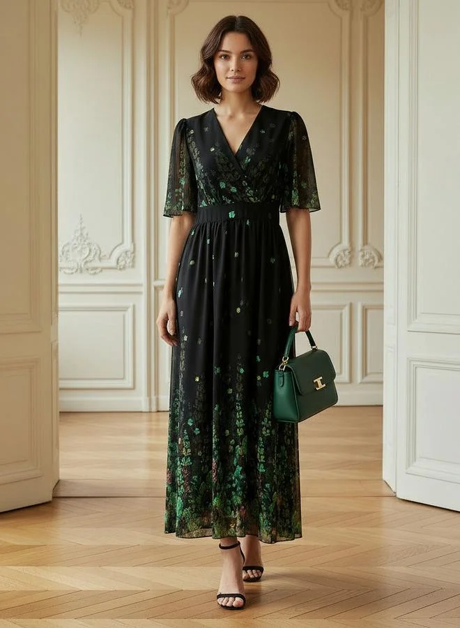 Splash FAV Floral Print Midi Dress with V-neck and Short Ruffle Sleeves