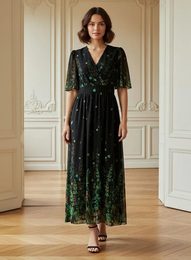 Splash FAV Floral Print Midi Dress with V-neck and Short Ruffle Sleeves