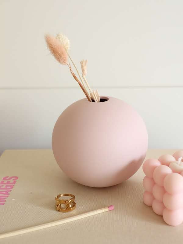 PUREZENTO Cooee Ceramic 5 Inch Pink Round Vase | Decorative Ceramic Vase for Modern Home Decor, Bedrooms and Office | Circle Round Modern Vases for Wedding Dinner Table Party Centerpiece - Image 2