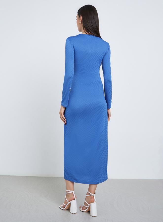 ستايلي فستان ميدي ضيق أزرق بنقشة بارزة - Image 5