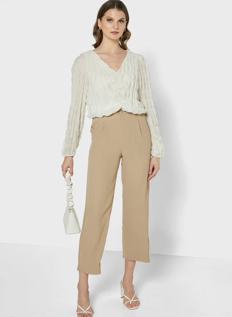 ELLA Rocuhed Detail Top