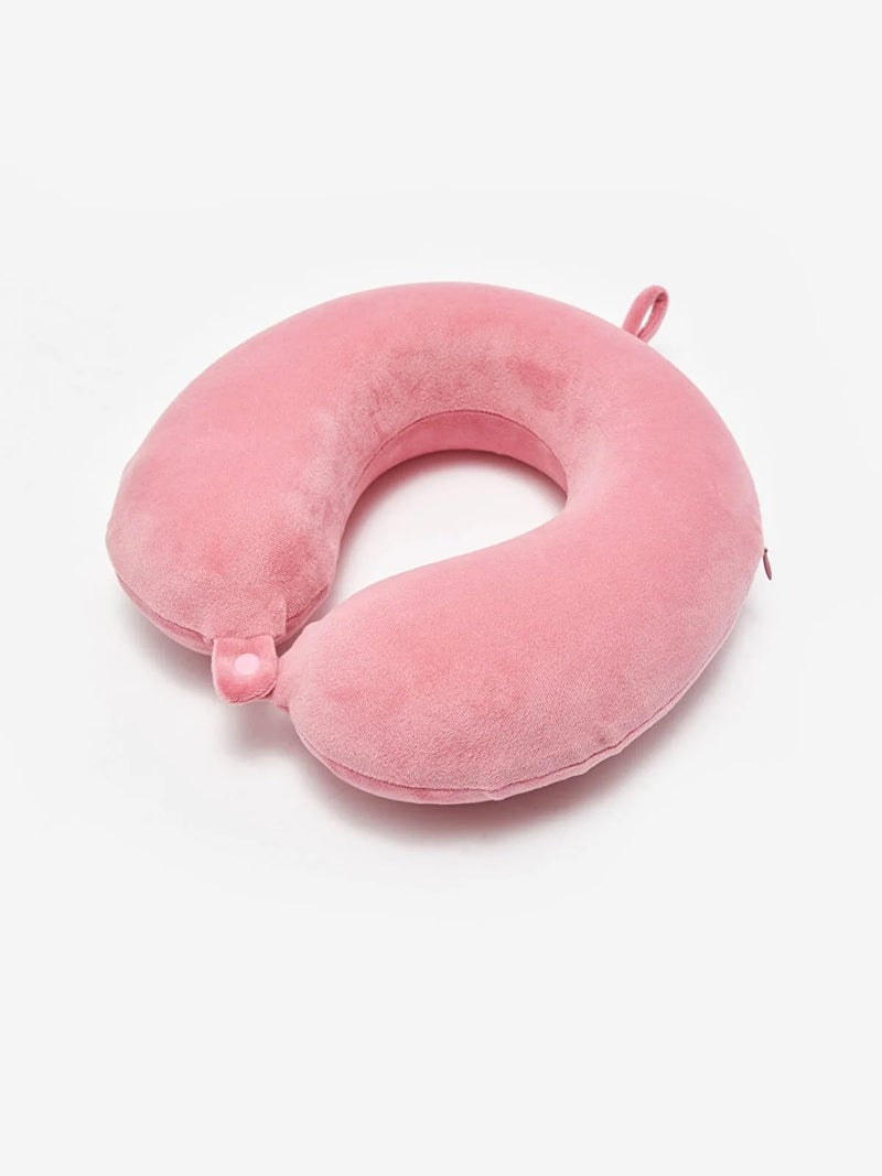 Soft Fiber Travel Pillow U Shape Travel and Enjoy a Peaceful Sleep with Our Comfortable Pillow - With Gift Pajamas - Multicolor - Image 4