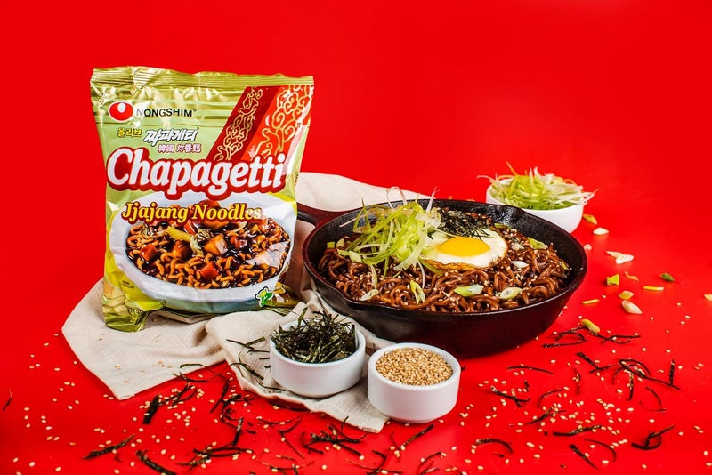 Nongshim نودلز نونغشيم تشاباجيتي جاجانغ، رامين فاخرة سريعة التحضير، 4.5 أونصة (عبوة من 4) - Image 3