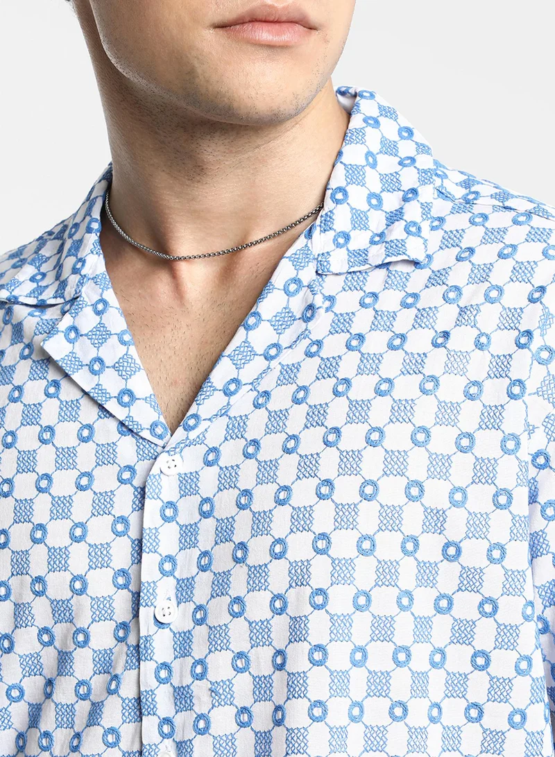 كامبوس سوترا Men's Chalk White & Prussian Blue Embroidered Checkered Shirt