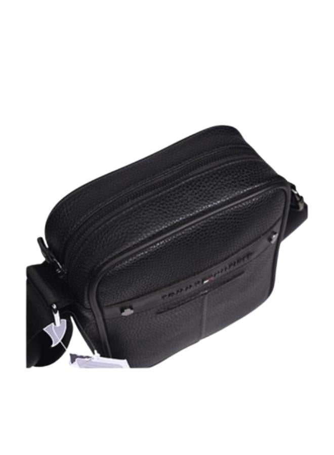 Tommy Hilfiger Plus Black Leather Original Tommy Hilfiger Crossbody Messenger Bag For Men  - Image 3