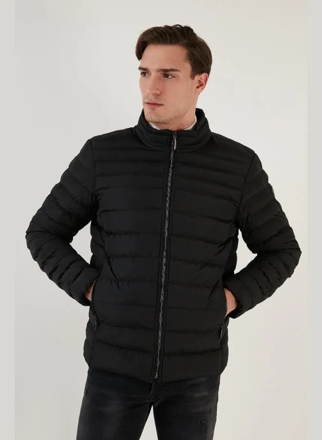 بوراتي جاكيت رجالي مبطن بياقة واقفة وسحاب وجيوب بقصة ضيقة من بوراتي