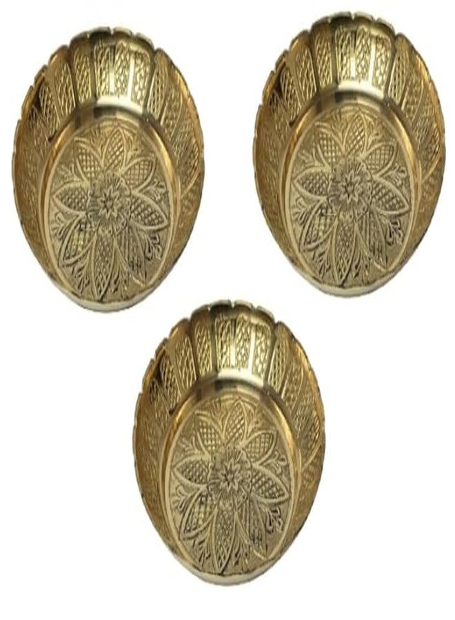 أديتري_كرييشن طقم من 3 أطباق ناكشي، طبق كاتوري نحاسي مزخرف للبرساد، مناسب للمهرجانات الهندية التقليدية، ورأس السنة الجديدة، وأدوات البوجا، وهدايا الانتقال إلى منزل جديد (الحجم: قطر 4 بوصات) باترا (كاتوري) (ذهبي) - Image 1