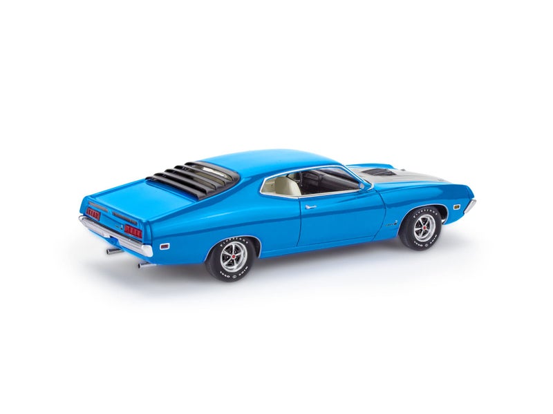 Revell 14534 1970 Ford Torino Cobra 1:25 Scale 128-Piece Skill Level 4 Model Car Building Kit - Image 3