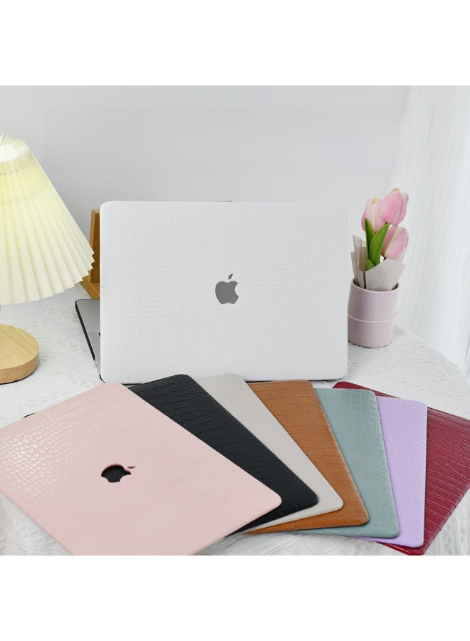 ينطبق على حافظة حماية كمبيوتر Apple Macbookpro حافظة حماية للكمبيوتر المحمول Air13 بنمط تمساح - اللون: AH1139- 1001U أبيض (متوفر) - مجوف (خلفية بيضاء) - الطراز المطبق: 2025-2022air13(A2681/A3113/A3240) - Image 2