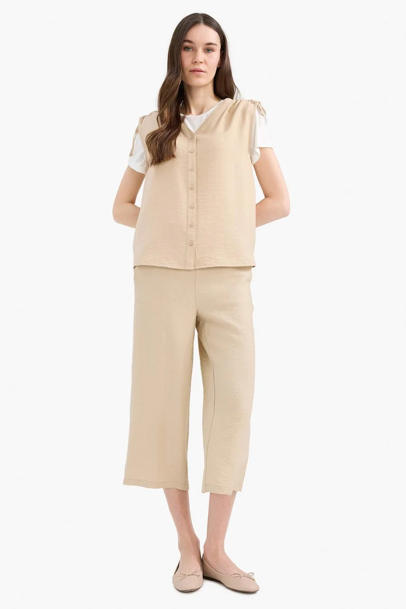 ديفاكتو Crop Fit Capri Pants