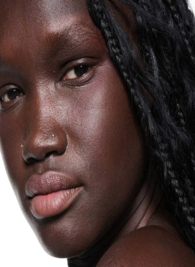 MAC Cosmetics موس الشفاه والخدود من ماك كوزمتيكس باودر كيس - أوفر ذا توبي | تينت متعدد الاستخدامات بلمسة ناعمة ومطفية مع قوام مخفوق - 5 مل - Image 4