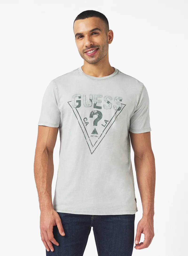 جس Short Sleeve Bsc Gueshort Sleeve Inset Logo T-Shirt