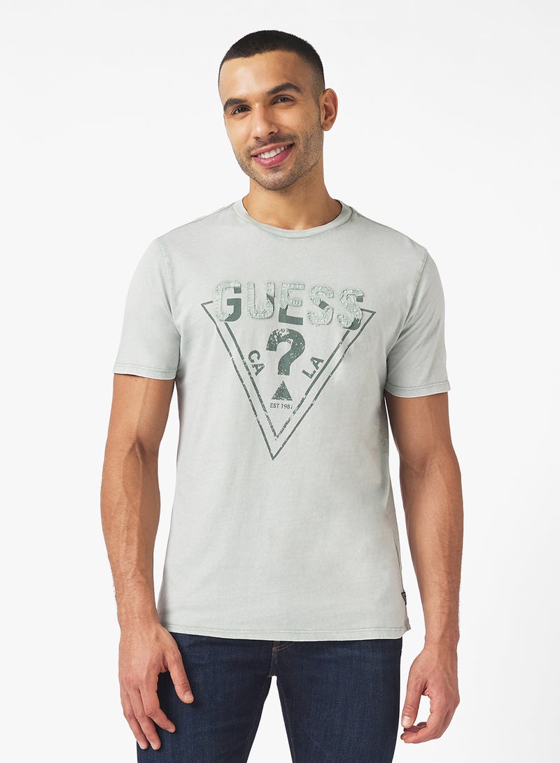 GUESS Short Sleeve Bsc Gueshort Sleeve Inset Logo T-Shirt - Image 1
