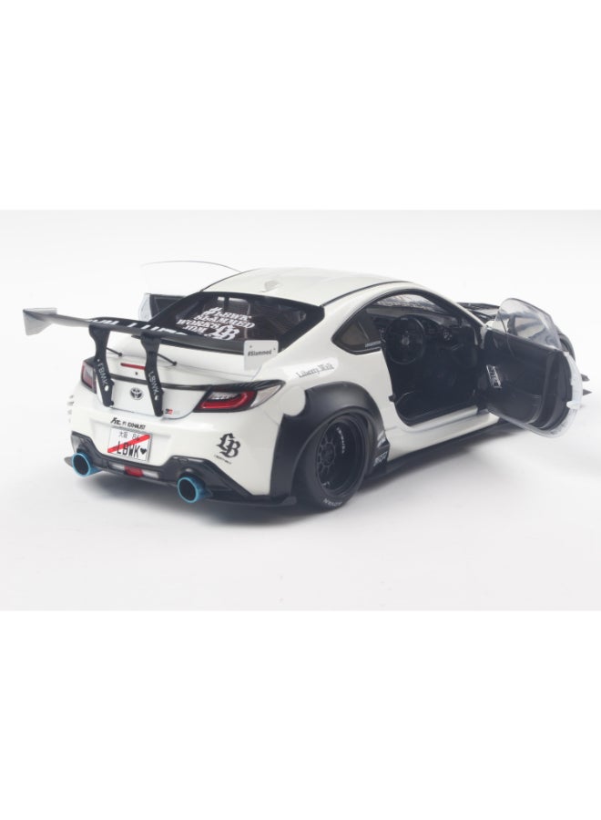 Solido Toyota GR86 LBWK Body Kit Pearl White 2024 Diecast Model Car, 1:18 Scale, Opening Front Doors, Steerable Wheels, Official Toyota Collector Display Model - Image 5