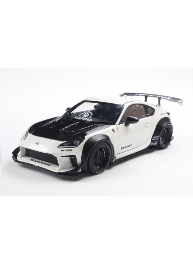 Solido Toyota GR86 LBWK Body Kit Pearl White 2024 Diecast Model Car, 1:18 Scale, Opening Front Doors, Steerable Wheels, Official Toyota Collector Display Model - Image 2