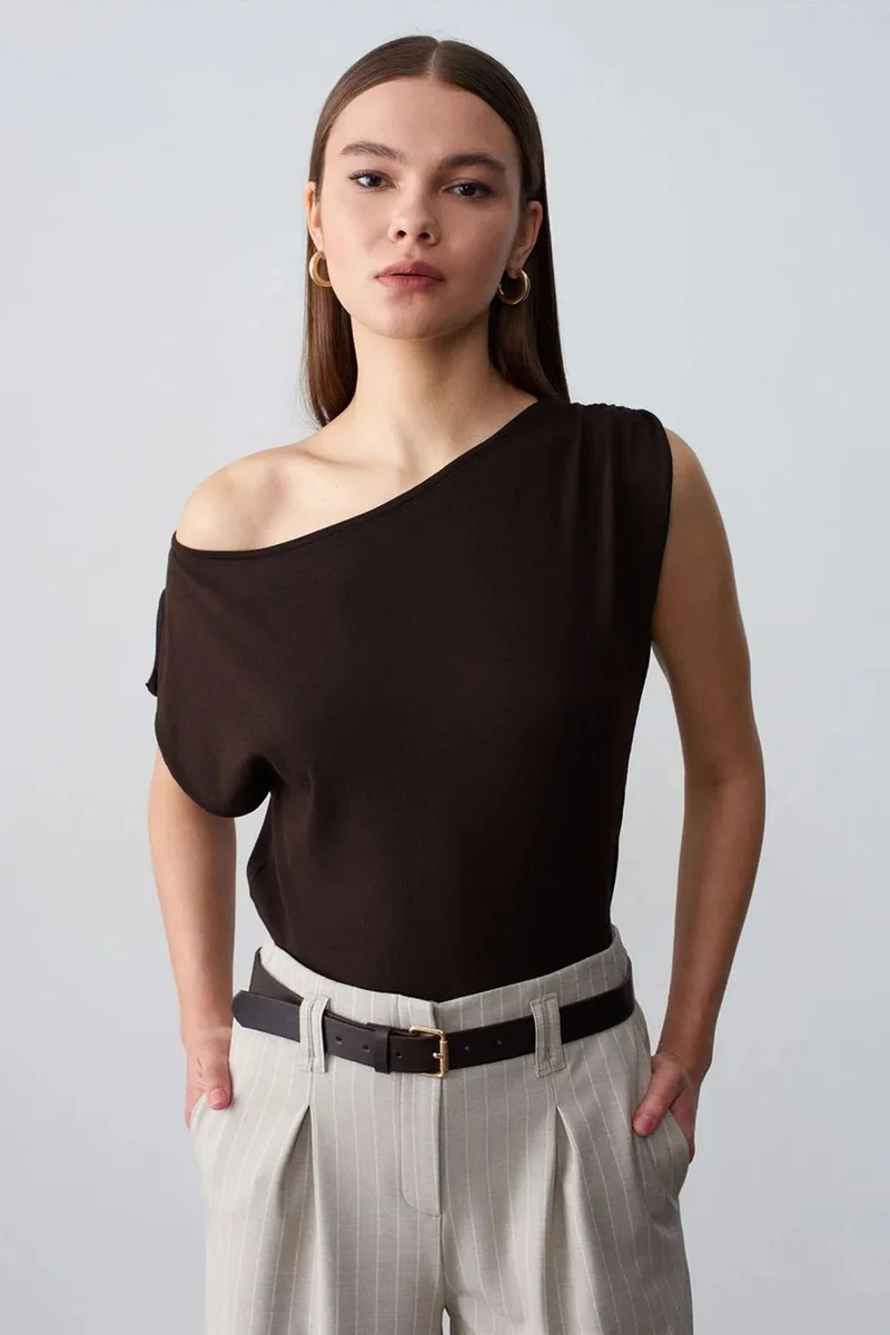 Dilvin Coffee Brown DILVIN Off-Shoulder Sleeveless Crepe Blouse for Women | Best Price UAE