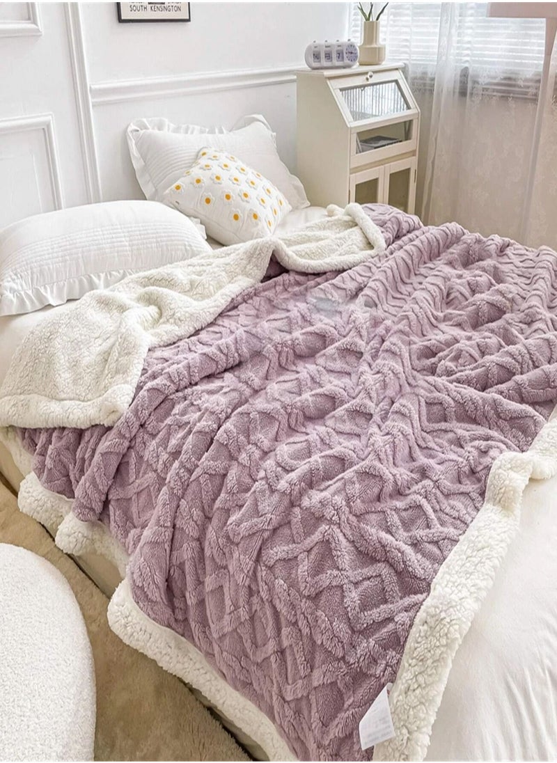 DubaiGallery - Flannel Simple Double Layer Quilted Quilt, Winter Bed Sheet Quilt, Composite Leisure Blanket Warm blankets in winter - Image 1