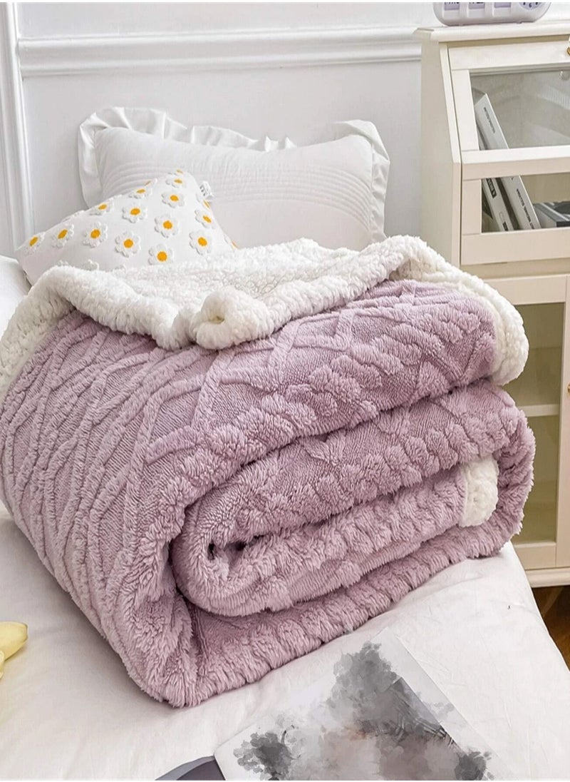 DubaiGallery - Flannel Simple Double Layer Quilted Quilt, Winter Bed Sheet Quilt, Composite Leisure Blanket Warm blankets in winter - Image 1