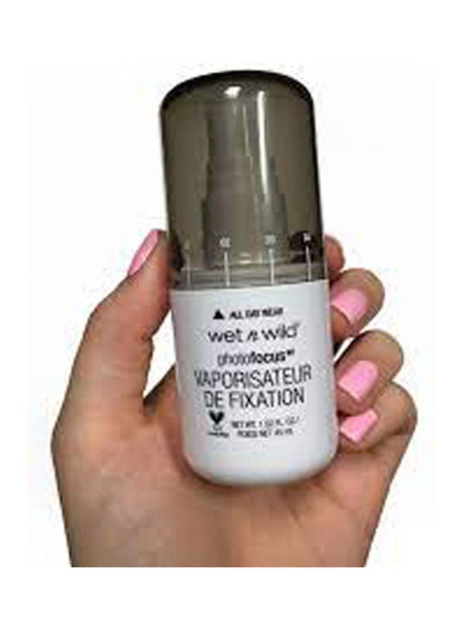 Wet N Wild Photo Focus Setting Spray Seal The Deal E301A - Image 2