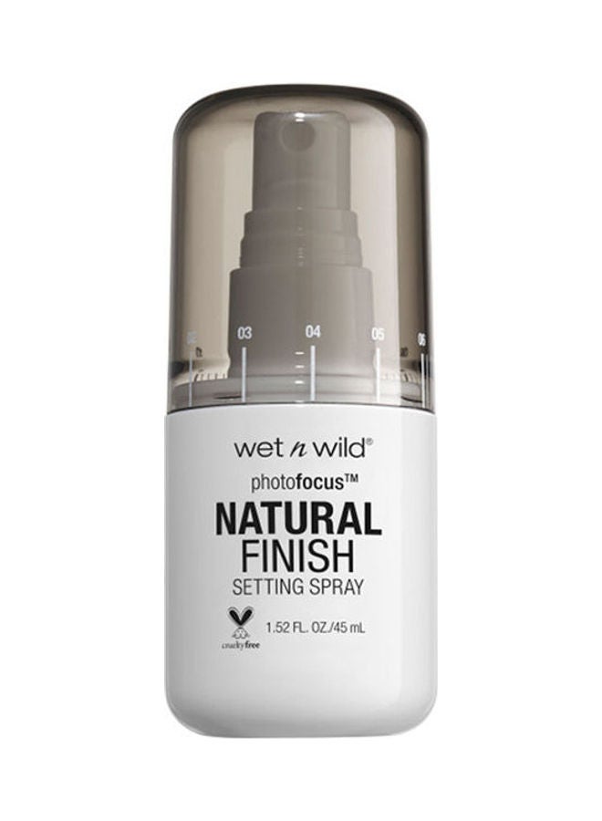 Wet N Wild Photo Focus Setting Spray Seal The Deal E301A - Image 1