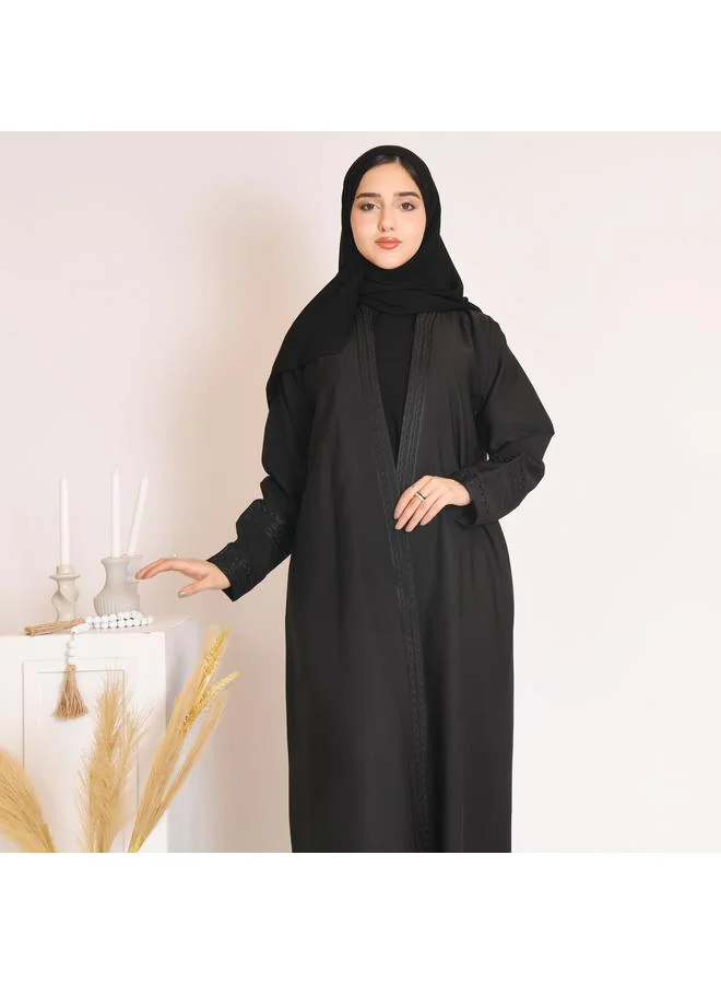 HAWRAA ABAYA Black abaya with black embroidery and a pleat at the back