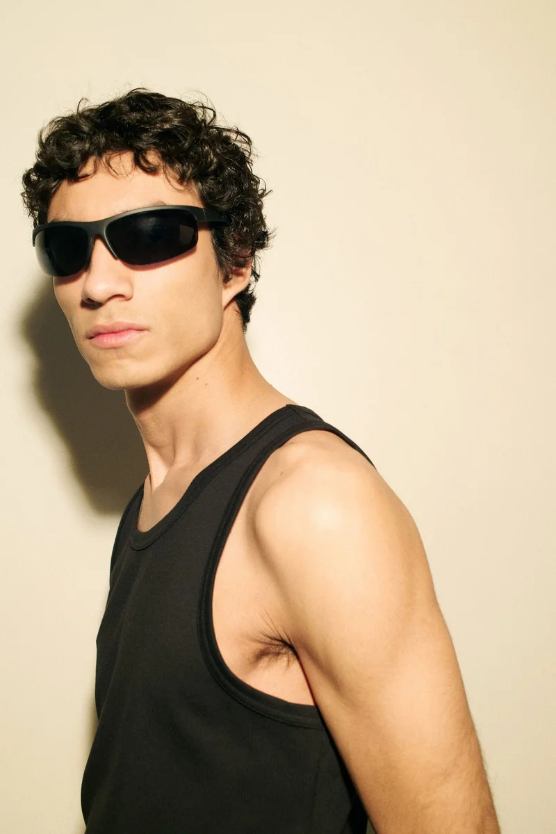 H&M  Cooling Regular Fit vest top for Men | Best Price UAE