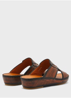 Posh La Vie Modern Classic Arabic Sandals  - Image 4