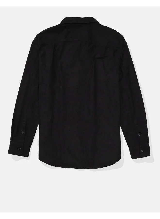 امريكان ايجل قميص بأزرار سفلية وتفاصيل جيوب