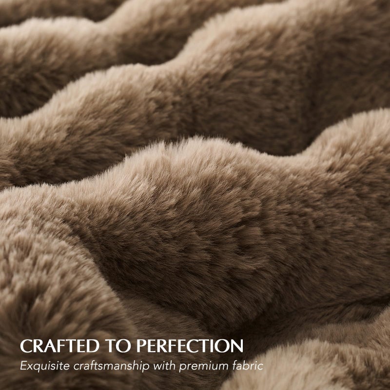 EverGrace Ultra Soft Luxury Fluffy Faux Rabbit Fur Throw Blanket, Thick Warm Bubble Throw for Bed, Cozy Plush Reversible Blankets for Couch, Chair, Sofa, Natural Tan, 60x80 Inches - Image 4