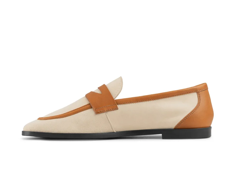 لانجوتش Women's Isla  Loafer