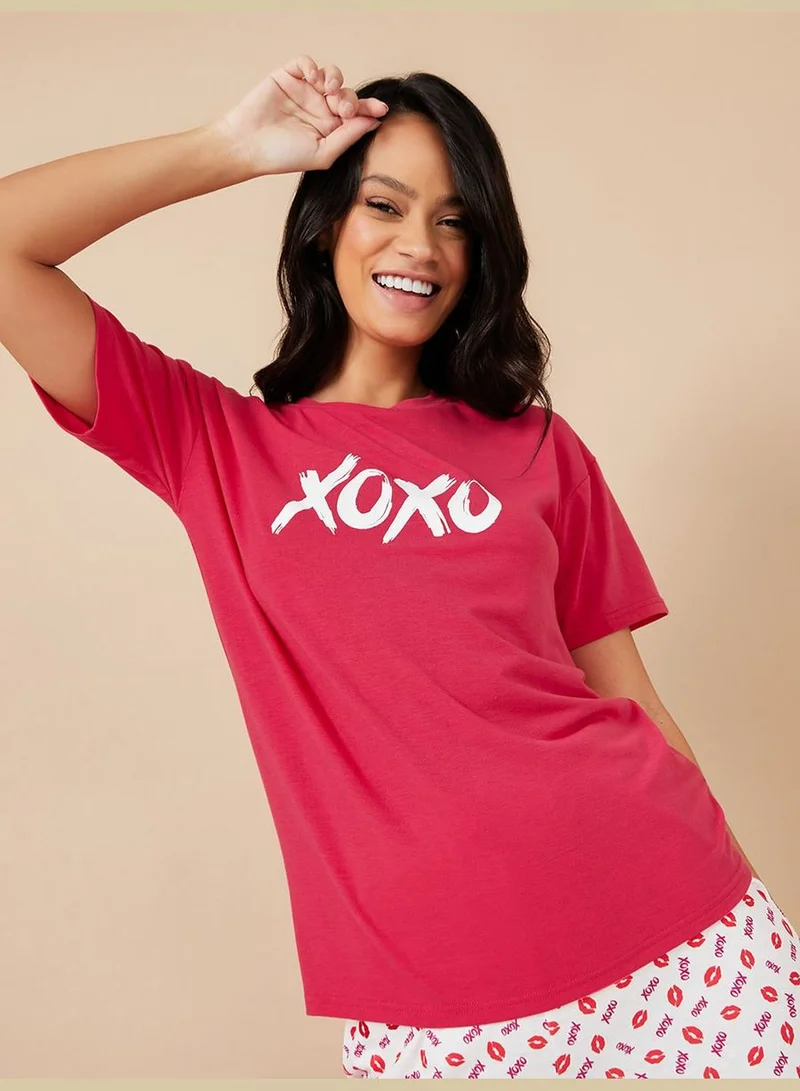 Styli XOXO Print Drop Shoulder T-shirt and Pyjama Set