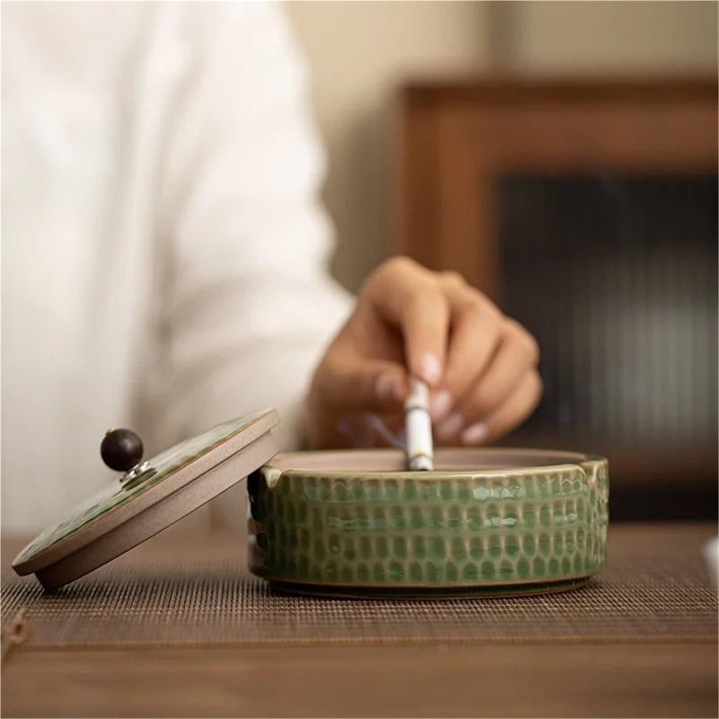 Brown Ceramic Ashtray With Lid For Living Room Chinese Home Decoration - Image 5
