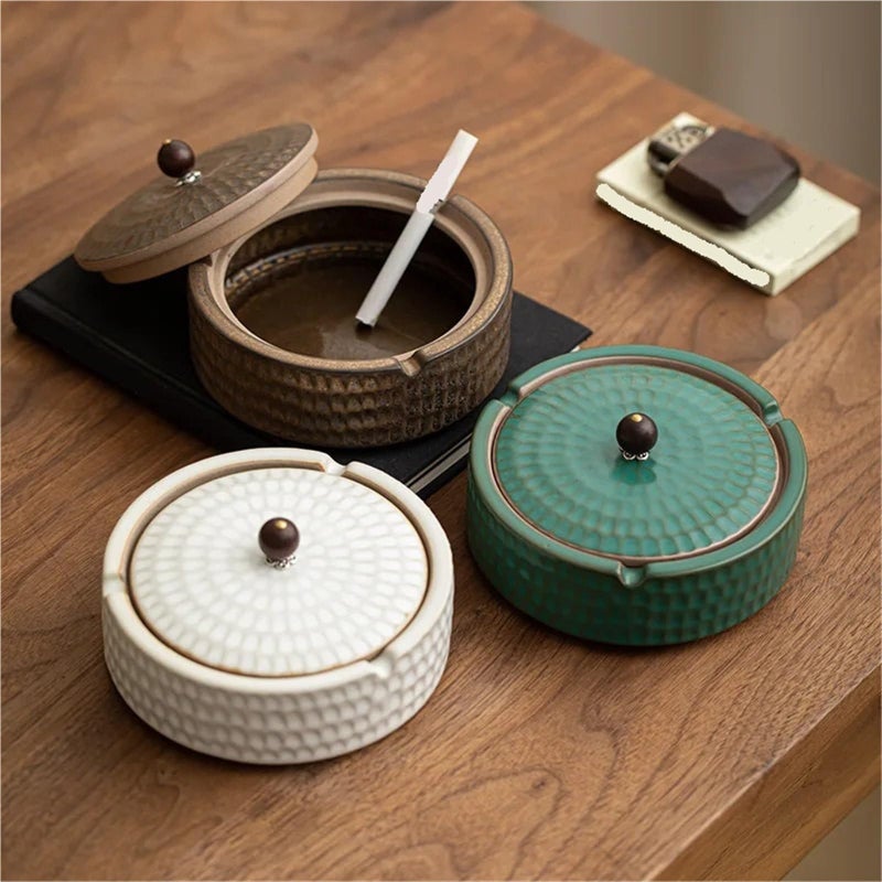 Brown Ceramic Ashtray With Lid For Living Room Chinese Home Decoration - Image 4