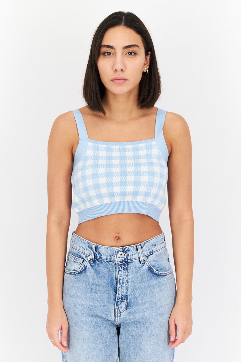 VERO MODA بلوزة نسائية بدون أكمام بتصميم مربع العنق، مزخرفة بمربعات، لون أزرق فاتح - Image 1