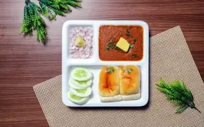 Coolkart FoodGrade Plastic MicrowaveSafe 3Compartments DividedDinner 9 Inches Pav Bhaji Plates 12 White - Image 3