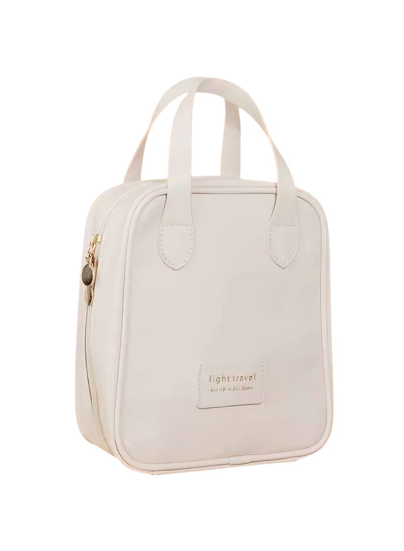 حقيبة مكياج فاخرة باللون البيج الفاتح – تصميم أنيق بسعة كبيرة و أقسام متعددة، مثالية للسفر أو الاستخدام اليومي - Image 1