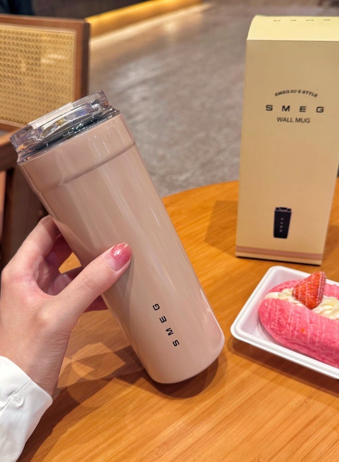 سميج كوب قهوة للسفر من SMEG، كوب قهوة معزول بسعة 550 مللي مع غطاء مانع للتسرب، يدوم طويلاً، ترمس قهوة للسفر وردي اللون - Image 2