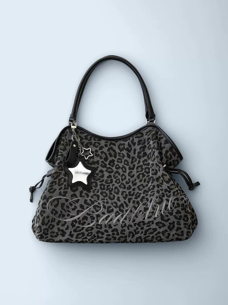 Women‘s Tote Bag - Grey Leopard Print Drawstring Shoulder Bag with Star Charm (Sophie Style)