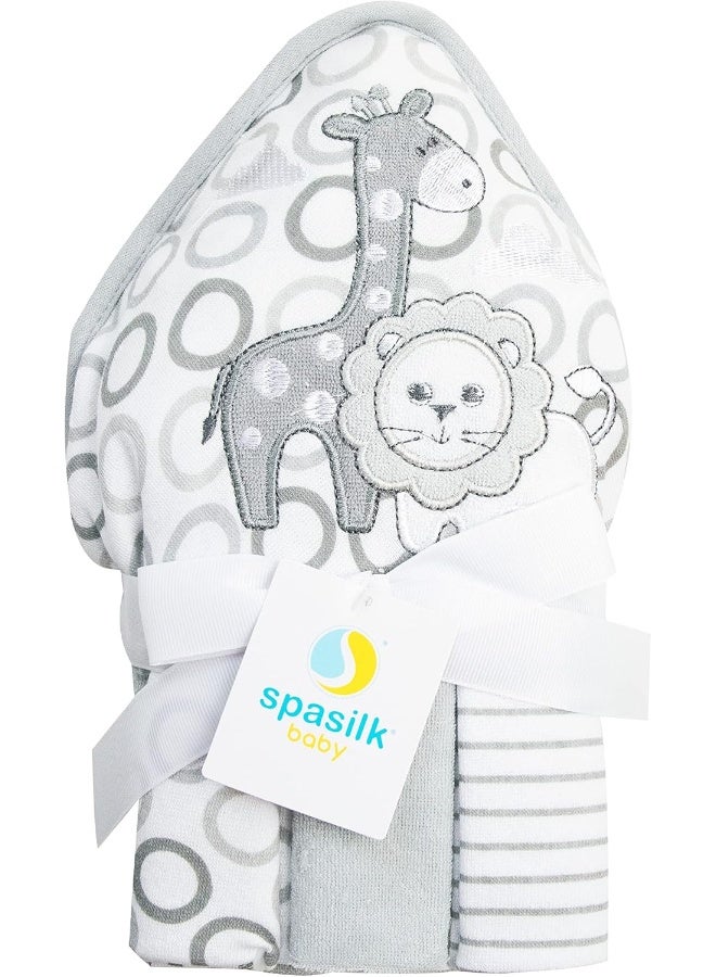 Spasilk مجموعة منشفة تيري بغطاء رأس و 3 قماشات استحمام للأطفال من سباسيليك - Image 1