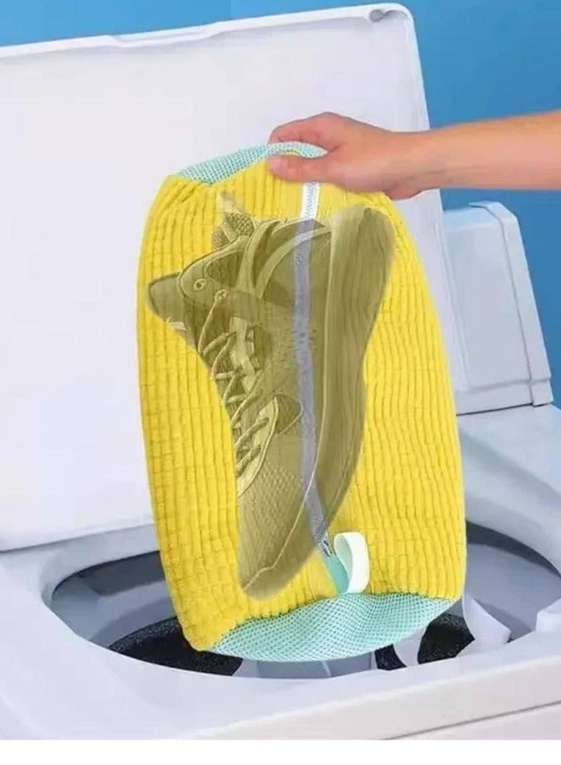 Shoe protector bag for washing machines Safe and easy cleaning for every type of shoe Perfect cleaning without damage in the washing machine Effective protection for your shoes during the washing cycle - Image 2