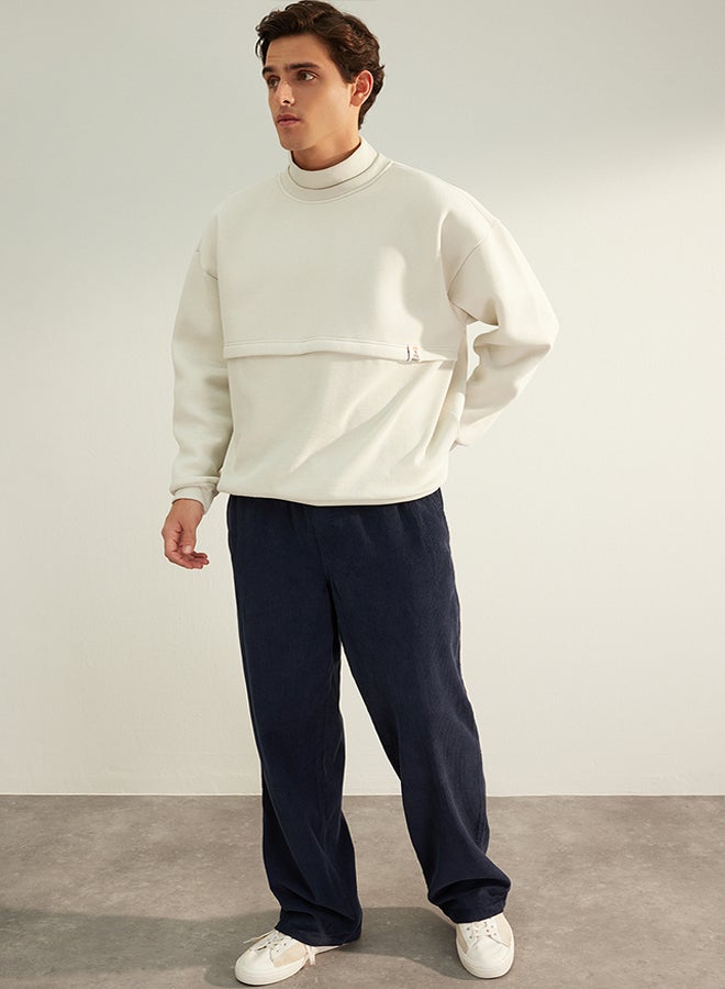 trendyol Limited Edition Stone Oversize / Wide Cut Labeled Fleece Inside Thick Sweatshirt TMNAW24SW00228  - Image 3