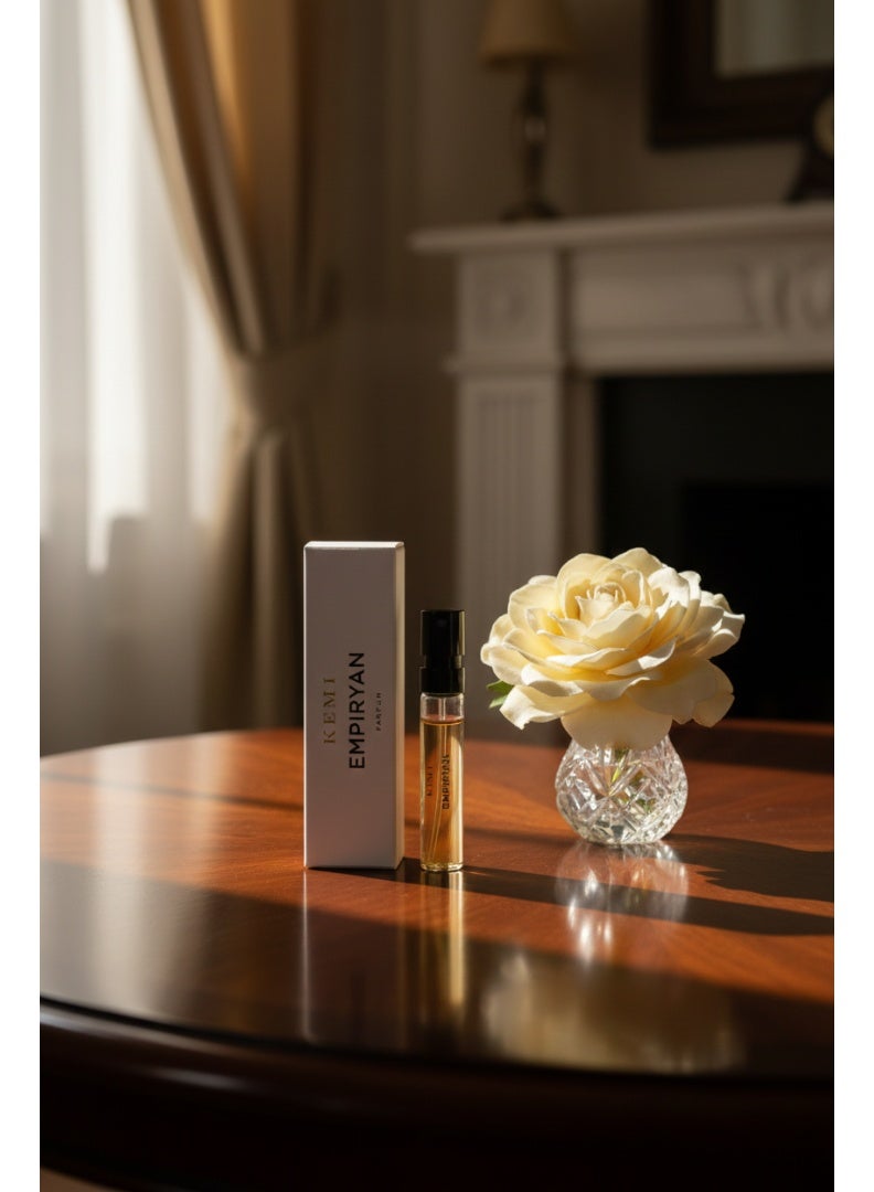 Xerjoff Chemie Emperian Perfume 2ml - Image 2