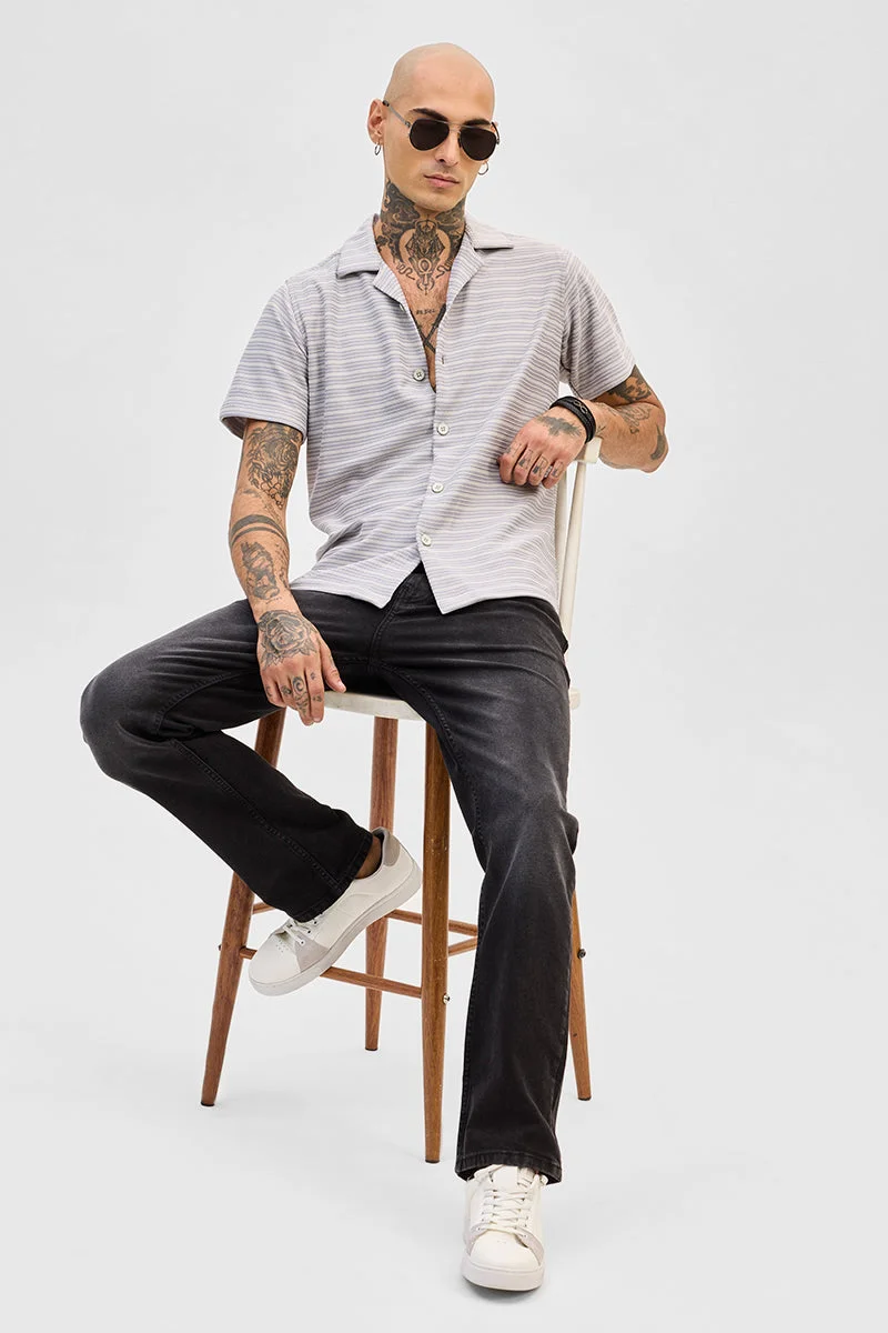 سنيتش قميص مخطط بياقة دائرية