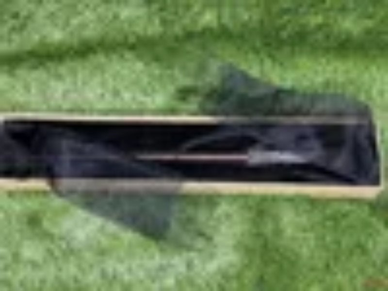Magic Collector's Box: Elder Wand + Deathly Hallows Pendant + Sorting Hat Keychain + Platform 9 3/4 Ticket - Image 4