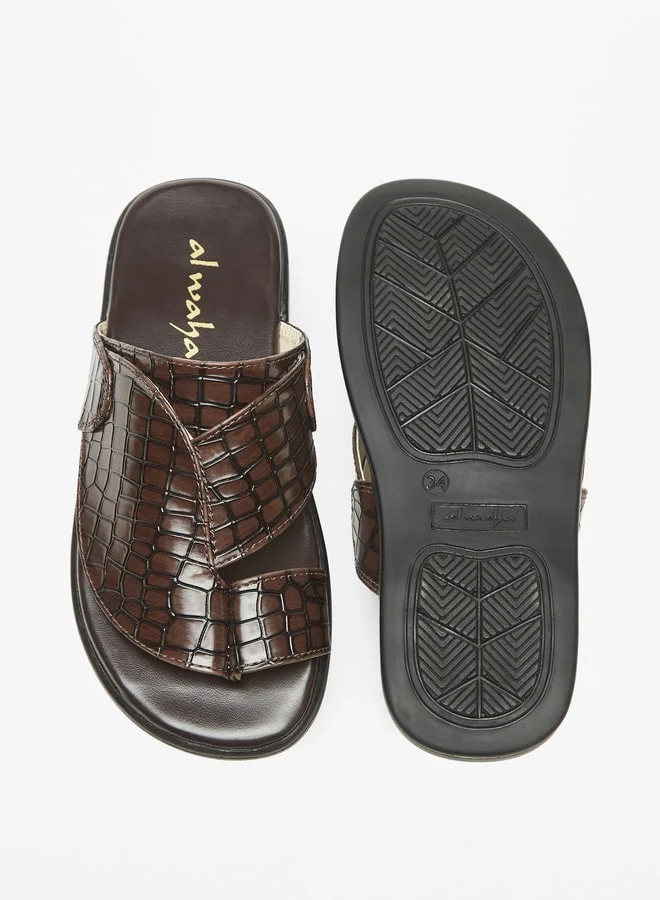 الواحة Boys Textured Slip-On Arabic Sandals