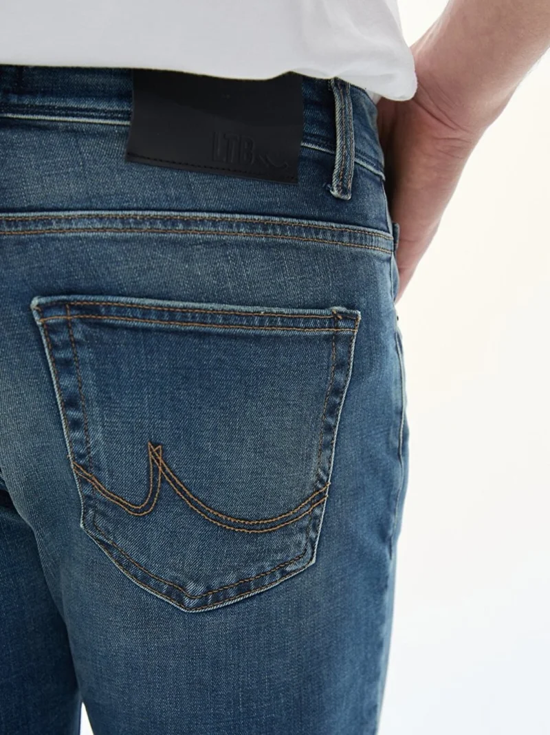 ال تي بي Lawrie Y Normal Waist Skinny Leg Slim Jeans