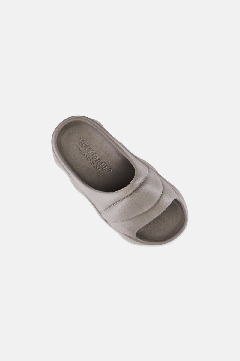 The Giving Movement Kids Boy Brand Logo Slip On Slides, Mushroom Grey - Image 3