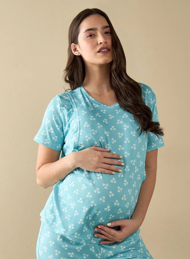 سبلاش فيڤ طقم بيجامة وتيشيرت تمريض بطبعة قلوب شاملة