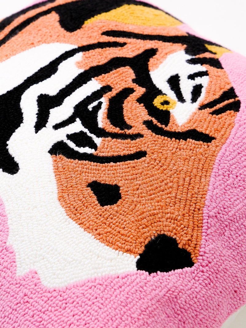 Galia Tasarım Galia Design Special Design Tiger Punch Cushion Cover / Pink  - Image 4