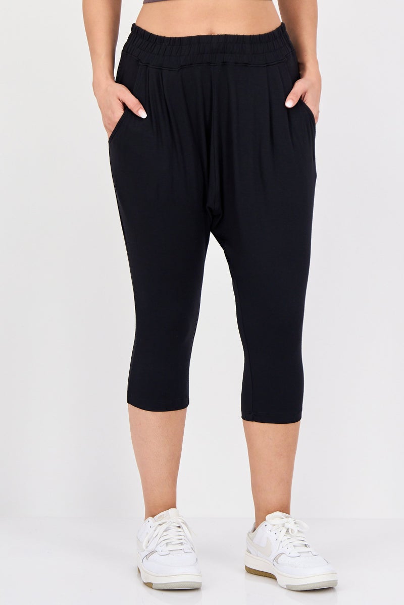 Nike Women Dri-Fit Training Capri Pants, Black - Image 1